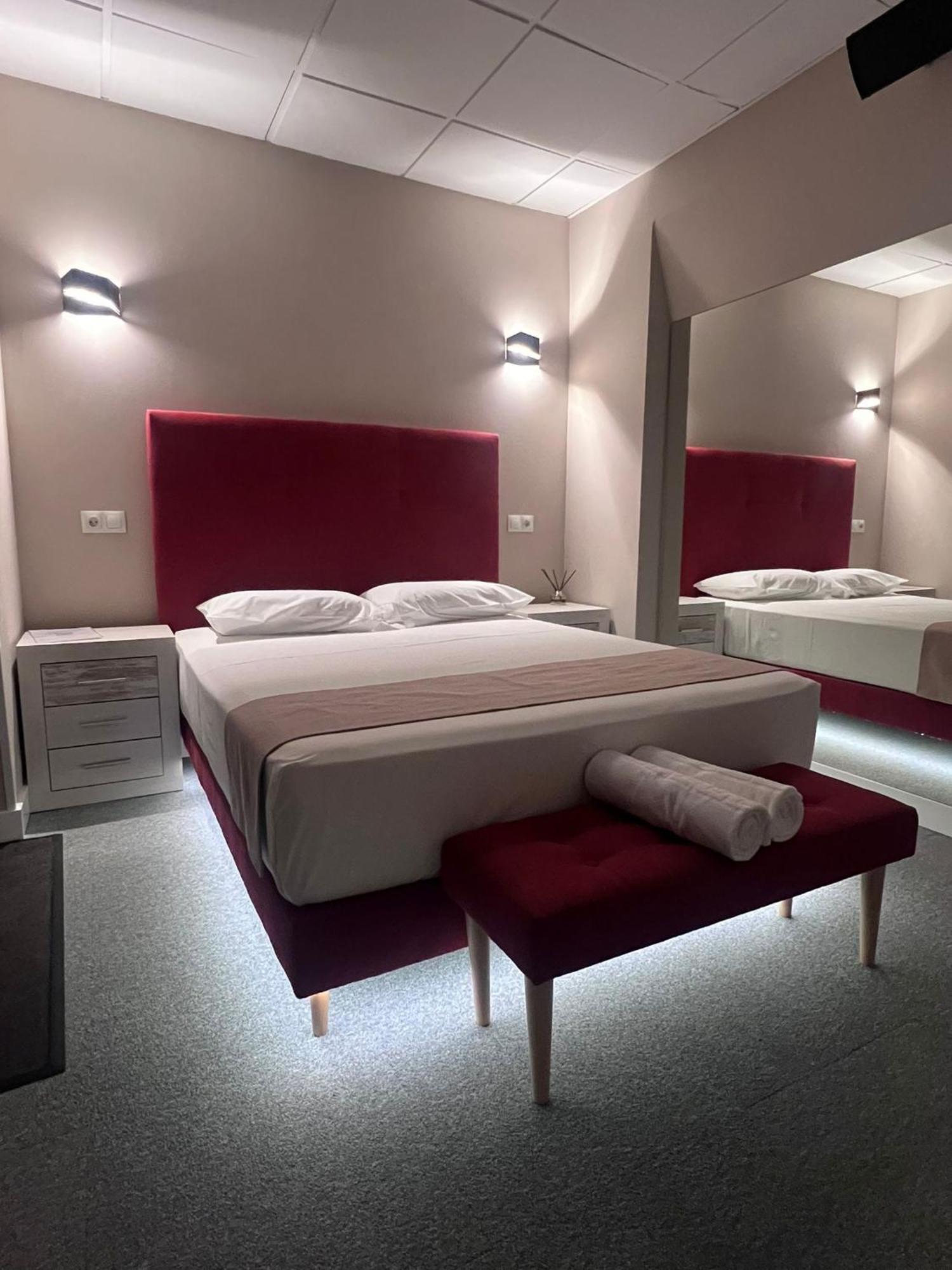 Rooms Luxury マドリード エクステリア 写真